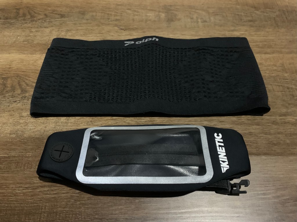 Running Belt Wars: Sleek Fabric Tubes vs. Bouncy Waist&nbsp;Bags